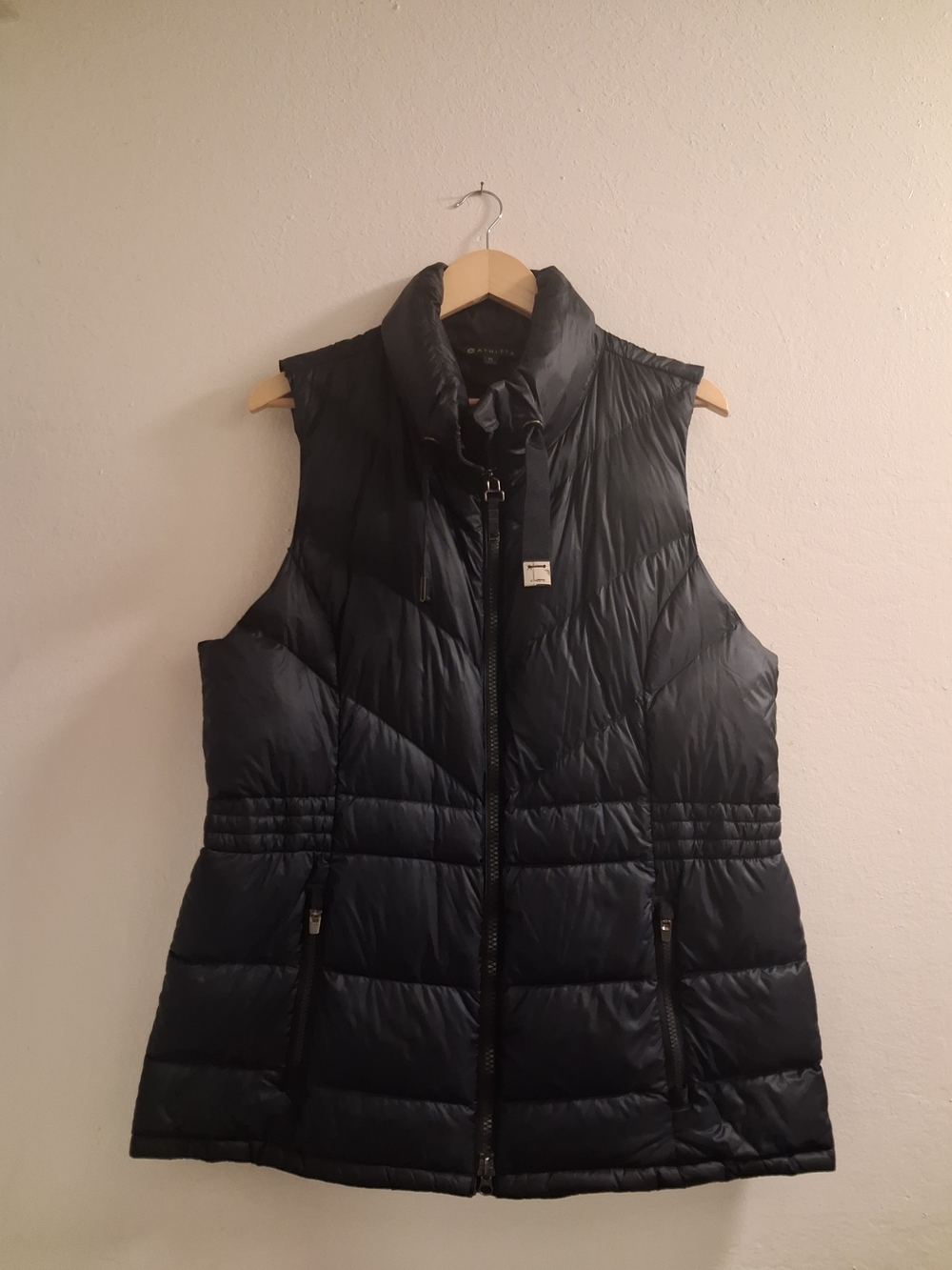 Athleta Navy Blue Banner Peak Down Full Zip Water Repellent Puffer Vest Size XL
